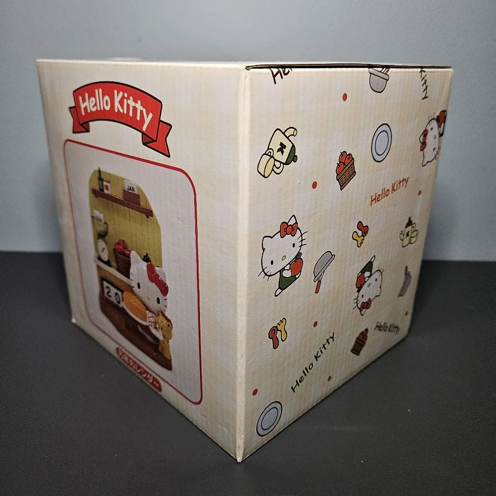 Hello Kitty Perpetual Calendar - NIB
